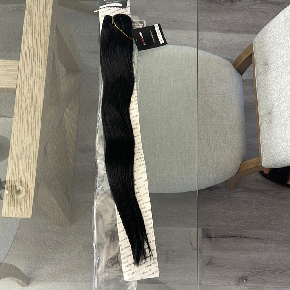 NWT Human Hair Extensions 24” #1 Para Hair Clip in’s Brand new